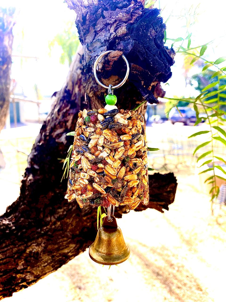 Periwinkle Cannabis Leaf Parrot Bell Treat 5g